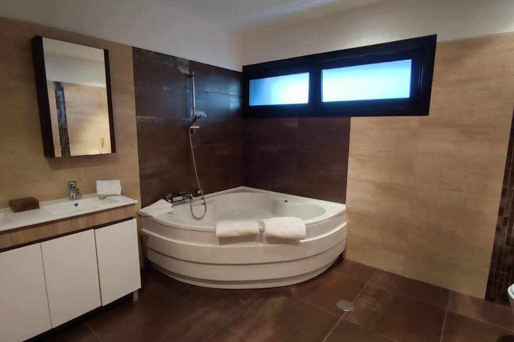 פונשל Casa Da Terca Nice View And Parking מראה חיצוני תמונה