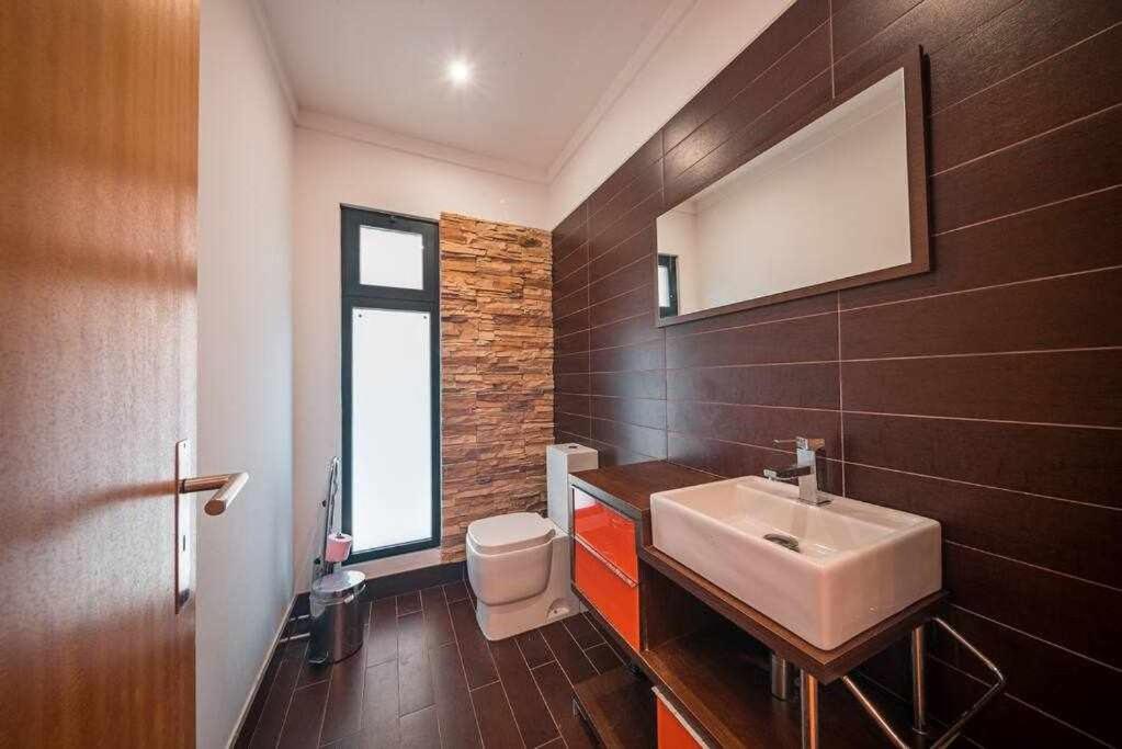 פונשל Casa Da Terca Nice View And Parking מראה חיצוני תמונה